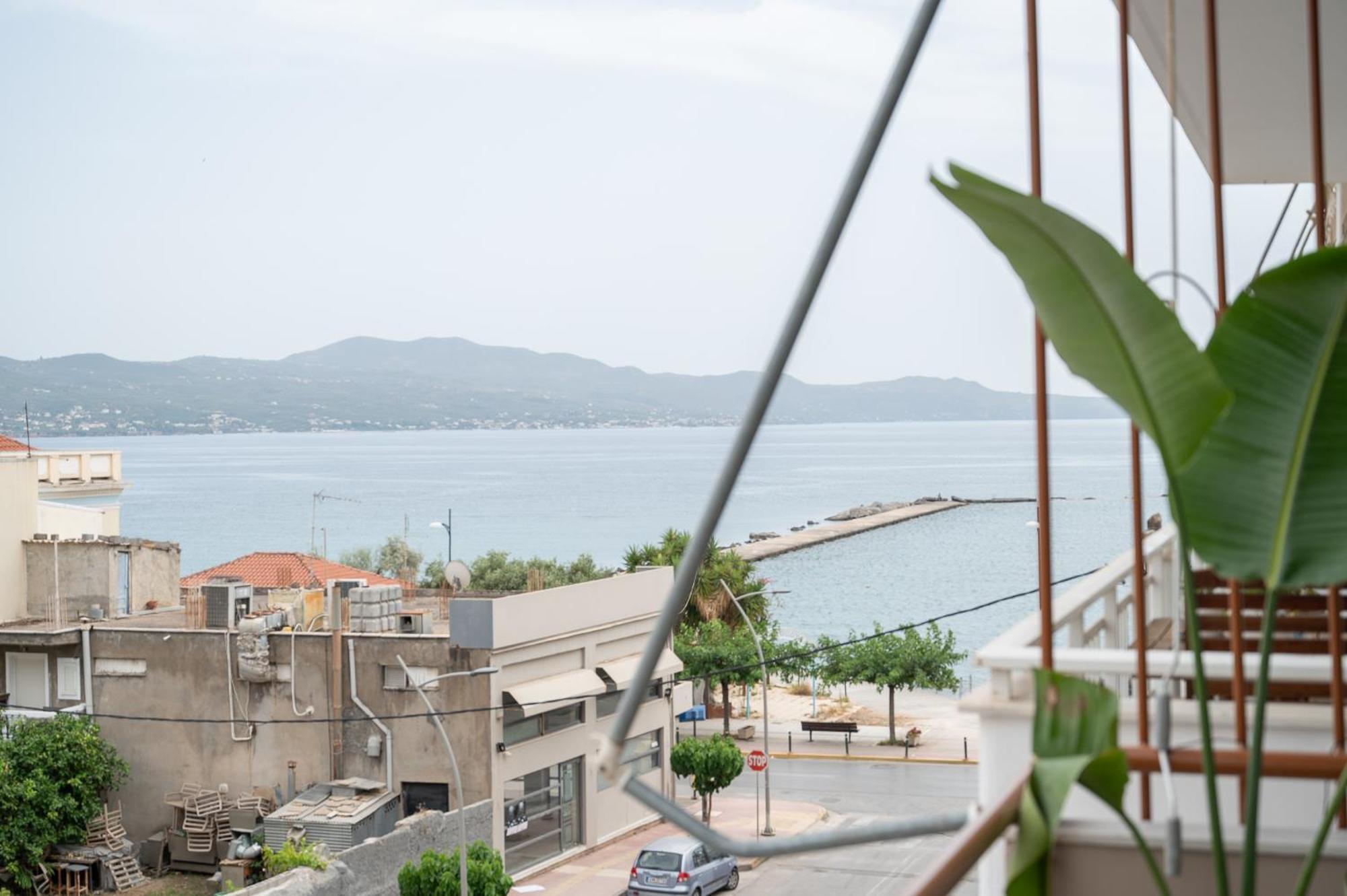 Infinity Blue Next To The Sea Kalamata Exterior foto